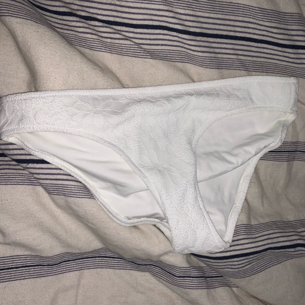 Aerie White Flower Bathing Suit Bottom